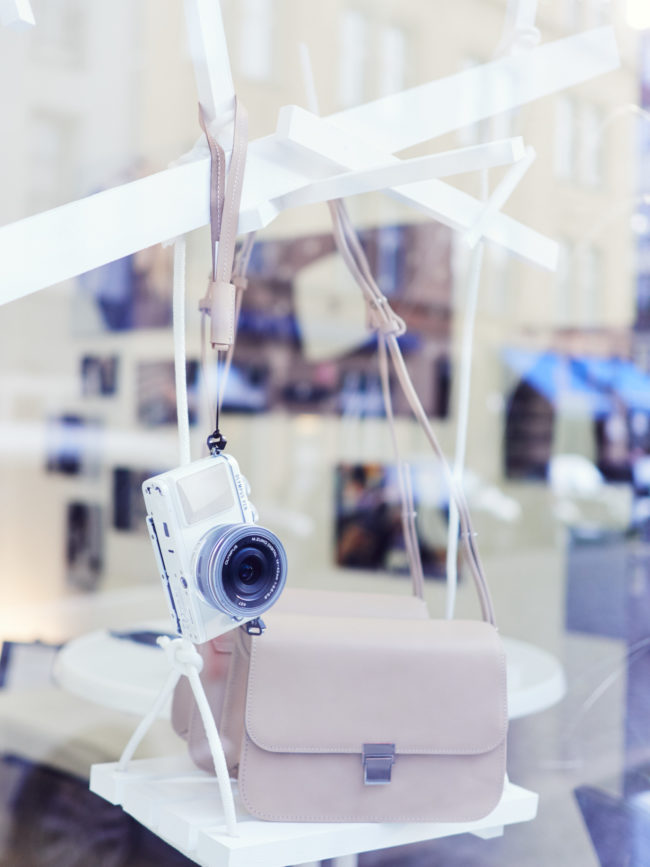 OLYMPUS DIGITAL CAMERA